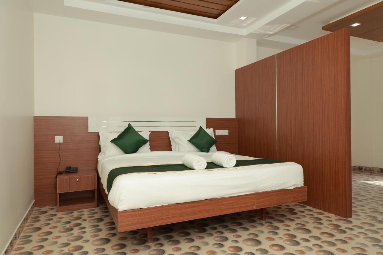 Hotel Delano Residency à Kaliyal Extérieur photo