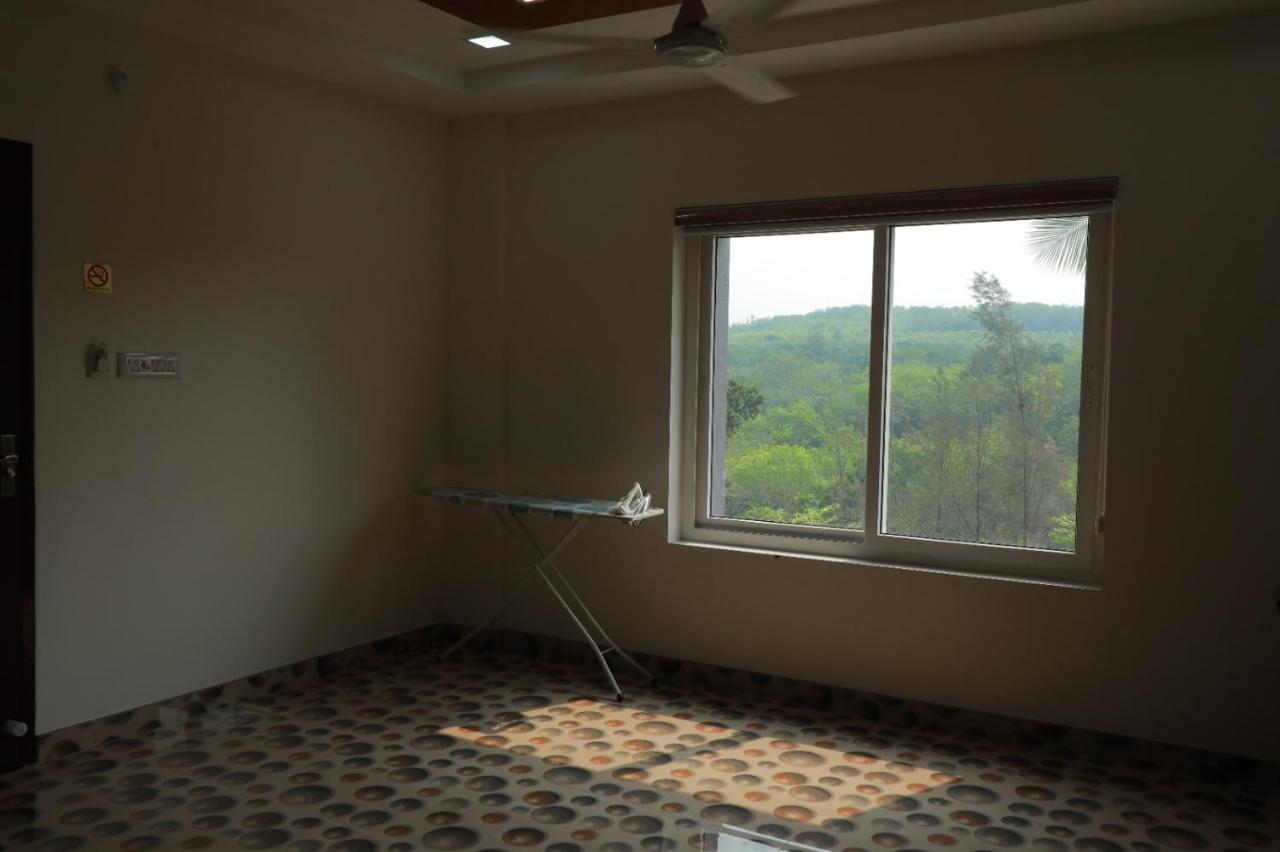 Hotel Delano Residency à Kaliyal Extérieur photo