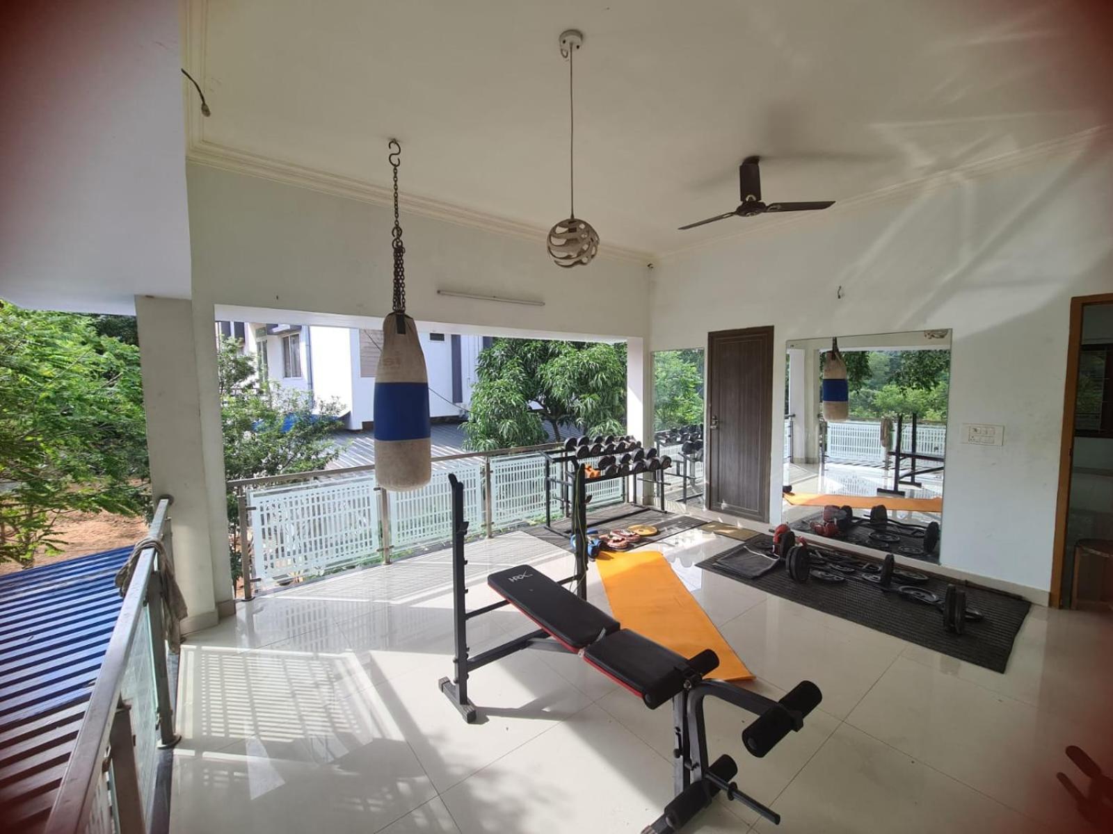 Hotel Delano Residency à Kaliyal Extérieur photo